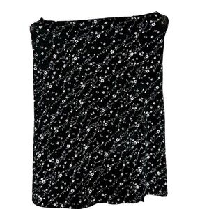 Essex Size Medium Flower Skirt -> Essex size Medium flower Skirt